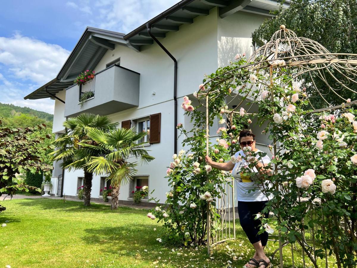 La Finestra Sul Giardino - B&B Cavedine Bagian luar foto