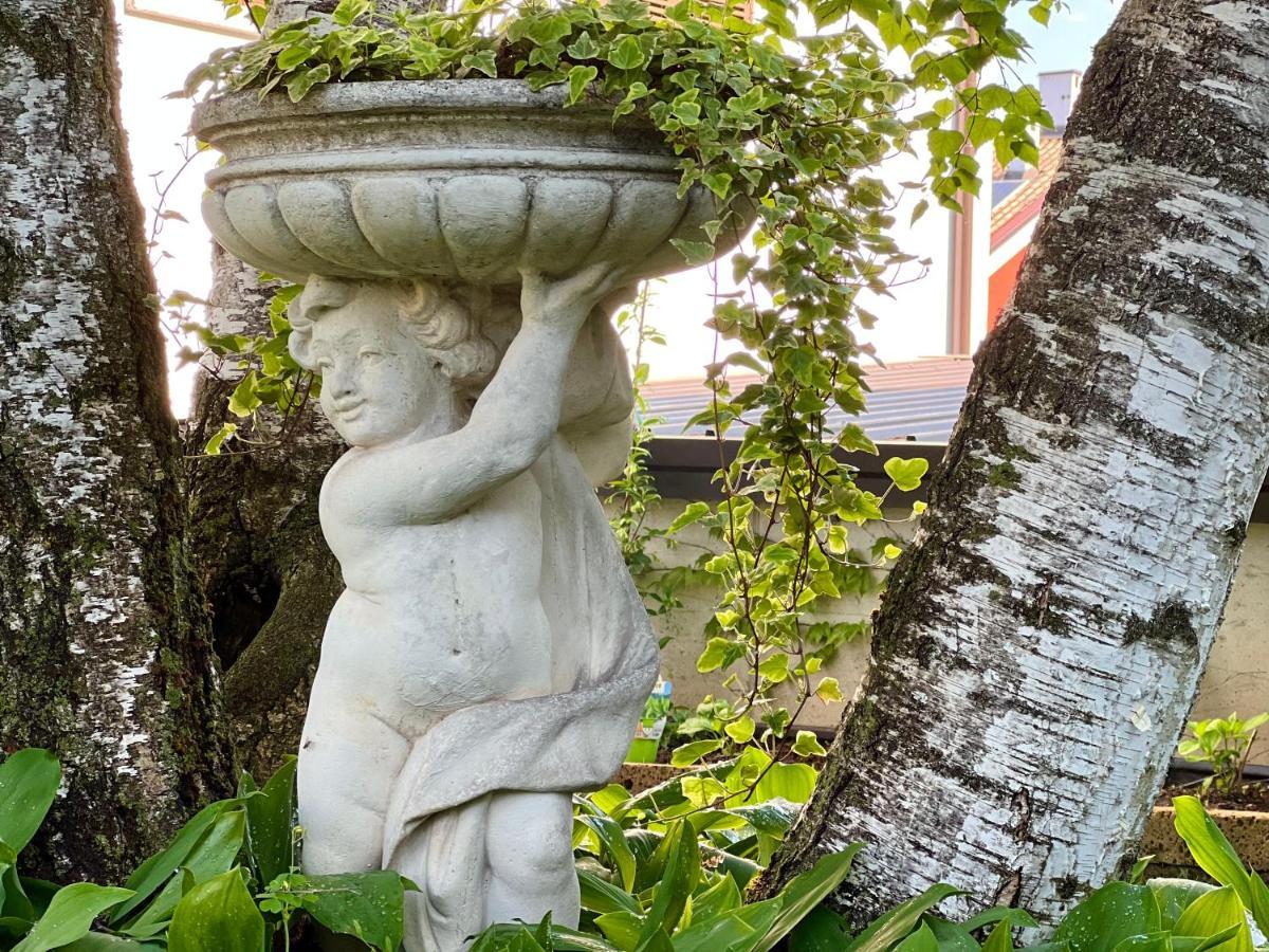 La Finestra Sul Giardino - B&B Cavedine Bagian luar foto