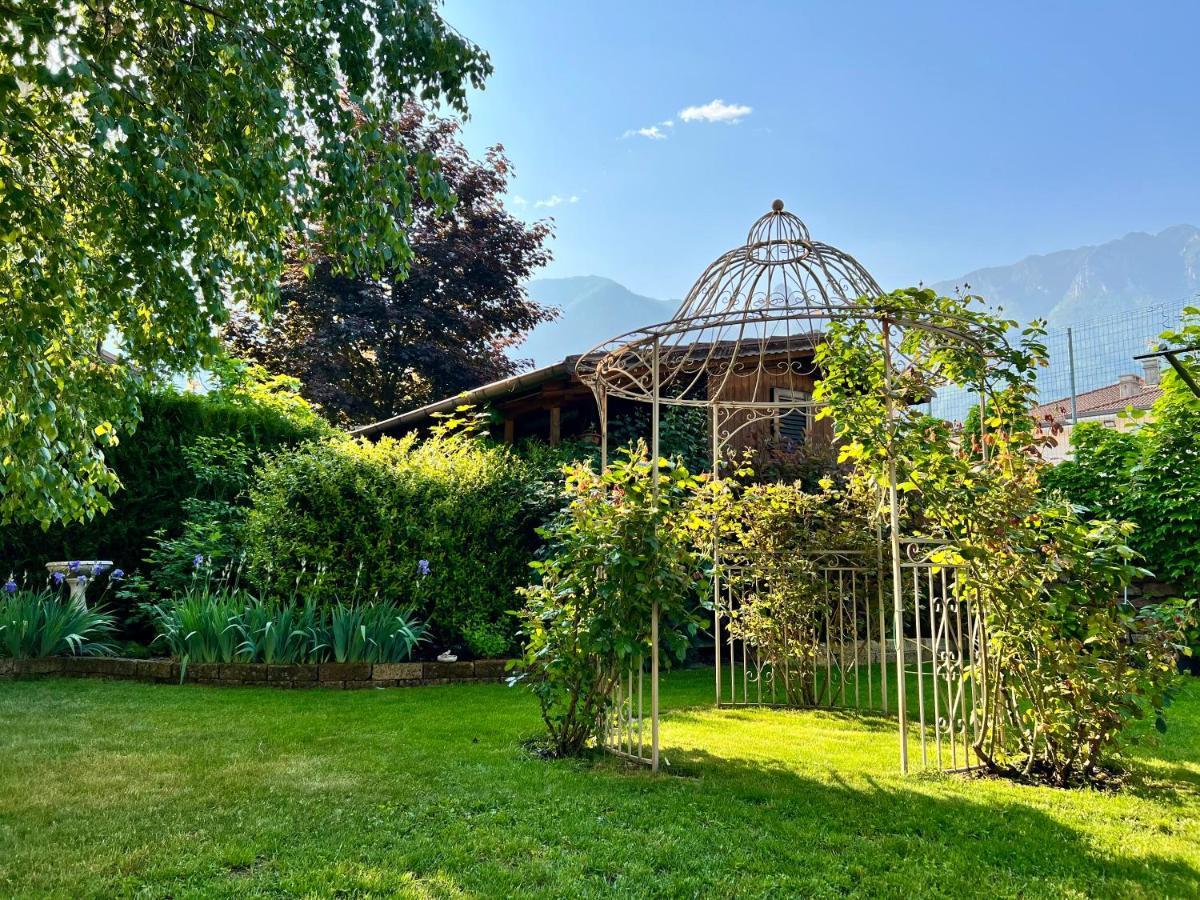La Finestra Sul Giardino - B&B Cavedine Bagian luar foto