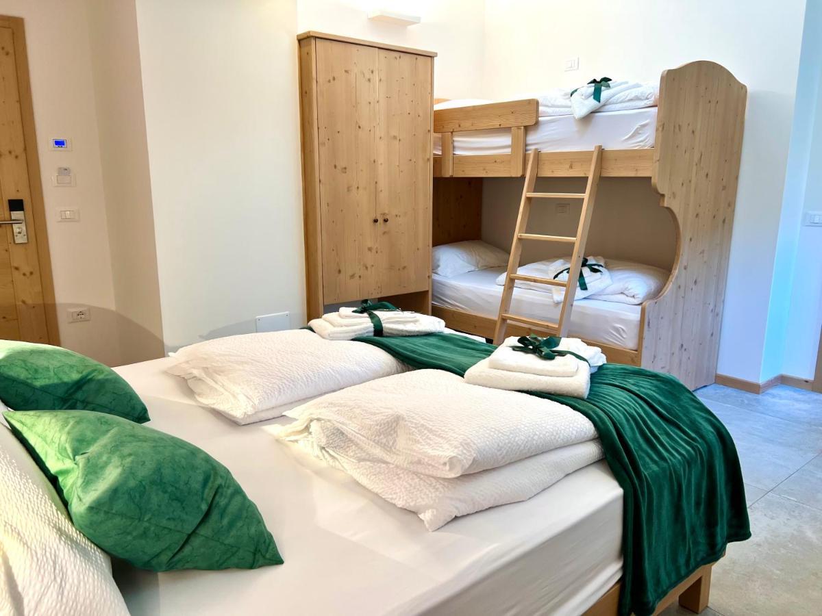 La Finestra Sul Giardino - B&B Cavedine Bagian luar foto