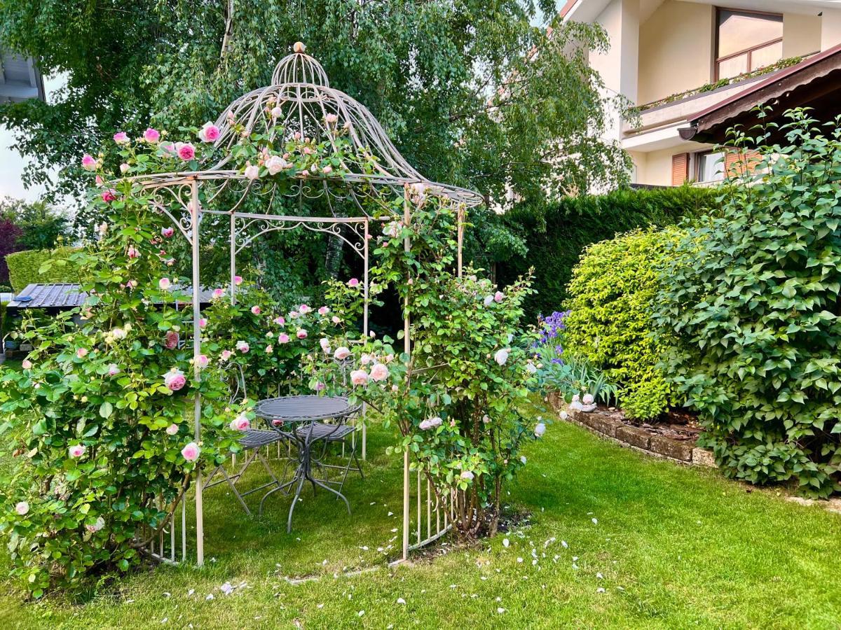 La Finestra Sul Giardino - B&B Cavedine Bagian luar foto
